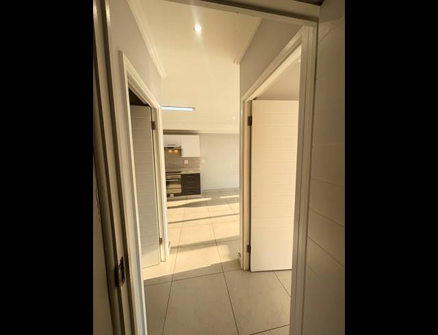 2 BEDROOM APARTMENT FOR SALE IN UMHLANGA RIDGE